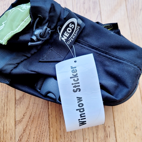 NWT Neos Voyager Stabilicer Waterproof Overshoes Boots Snow Ice Grip Black XS - Picture 11 of 13